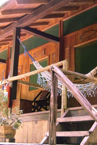 amazon-village-jungle-lodge-the-lodge-bungalow-1