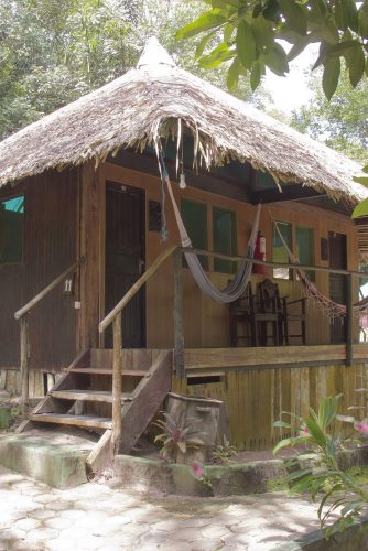 amazon-village-jungle-lodge-the-lodge-bungalow-2
